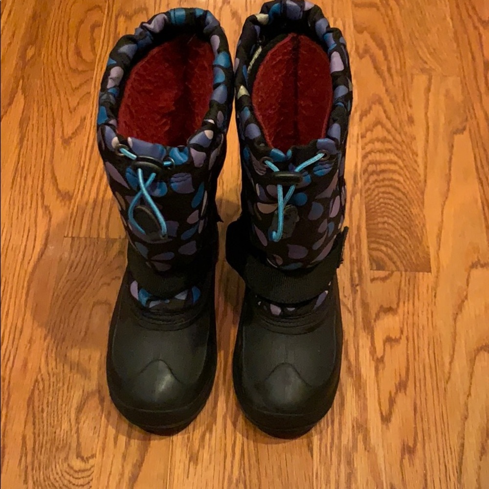 Kamik snow boots big girl size 1